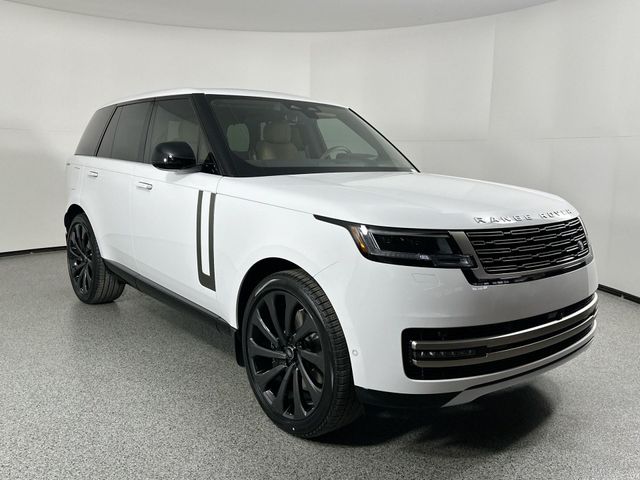 2025 Land Rover Range Rover SE