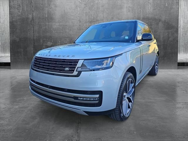 2025 Land Rover Range Rover SE