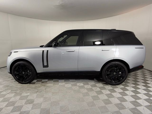 2025 Land Rover Range Rover SE