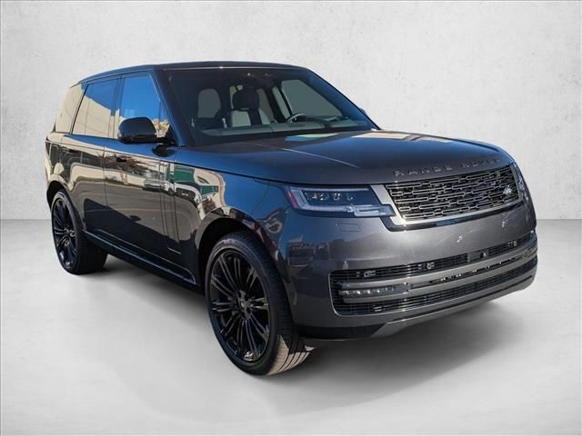 2025 Land Rover Range Rover SE