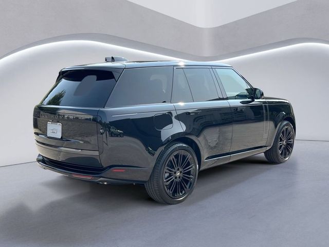 2025 Land Rover Range Rover SE