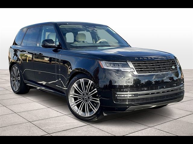 2025 Land Rover Range Rover SE