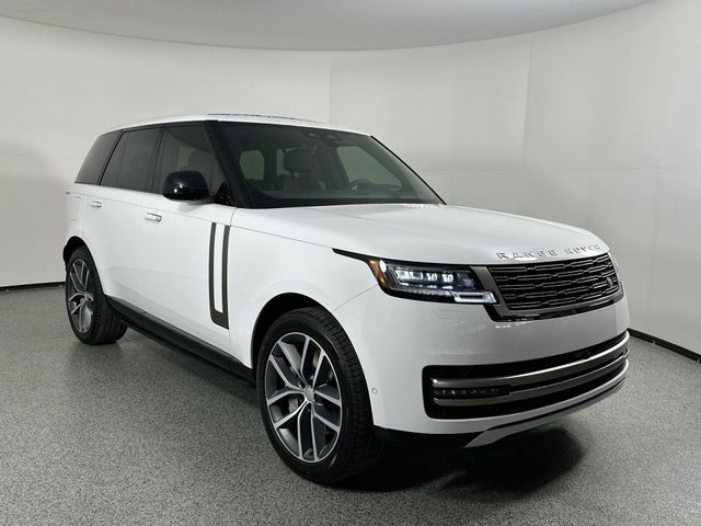 2025 Land Rover Range Rover SE