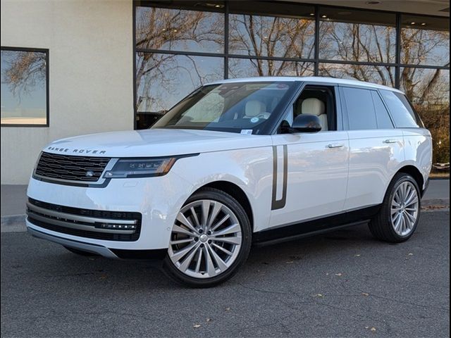 2025 Land Rover Range Rover SE