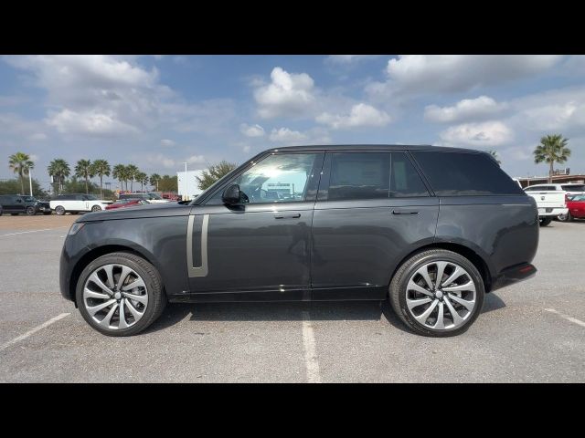 2025 Land Rover Range Rover SE