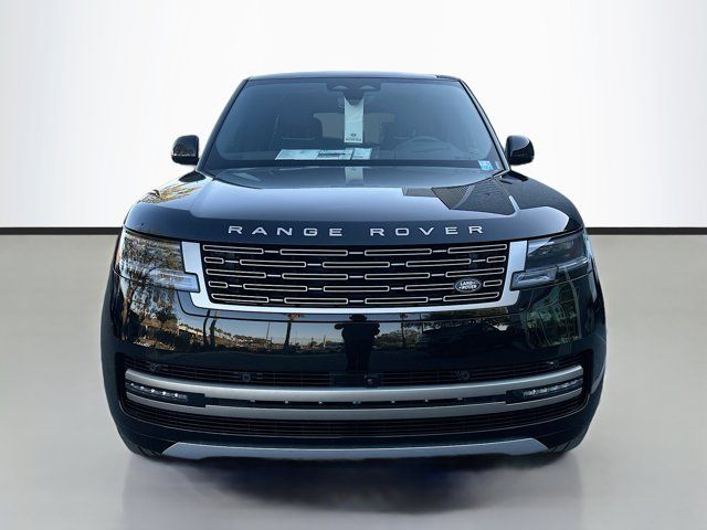 2025 Land Rover Range Rover SE