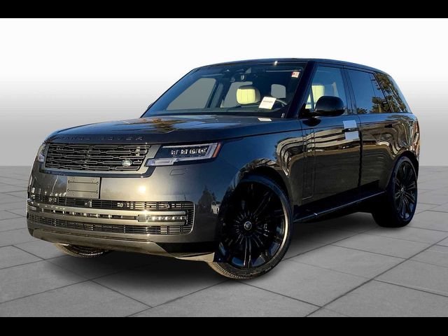 2025 Land Rover Range Rover SE