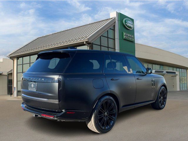 2025 Land Rover Range Rover SE