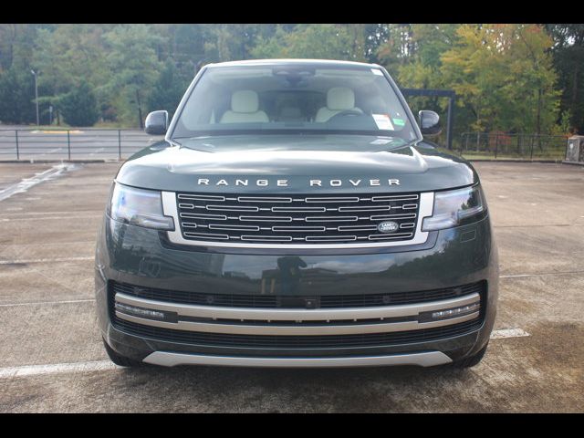 2025 Land Rover Range Rover SE