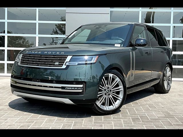 2025 Land Rover Range Rover SE