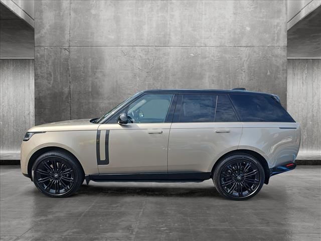 2025 Land Rover Range Rover SE