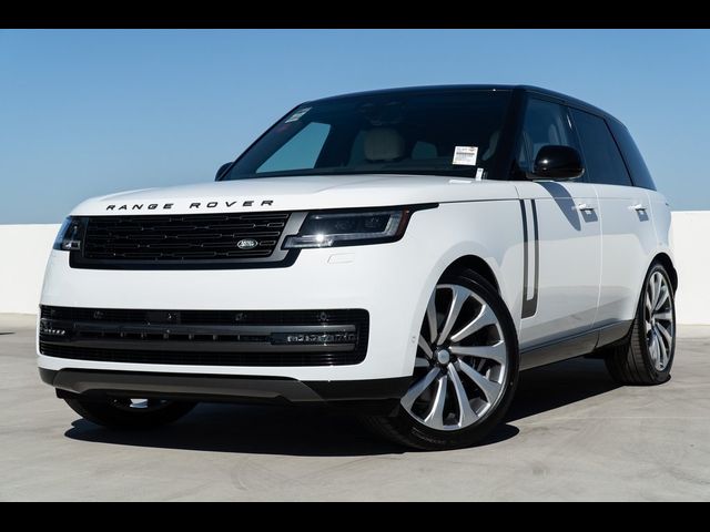 2025 Land Rover Range Rover SE