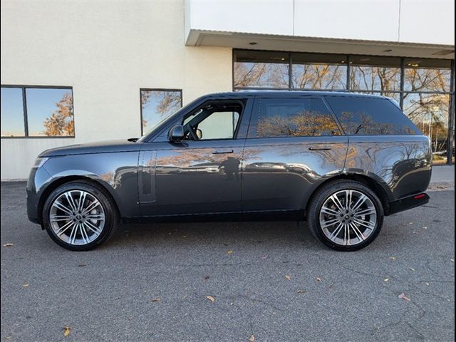 2025 Land Rover Range Rover SE