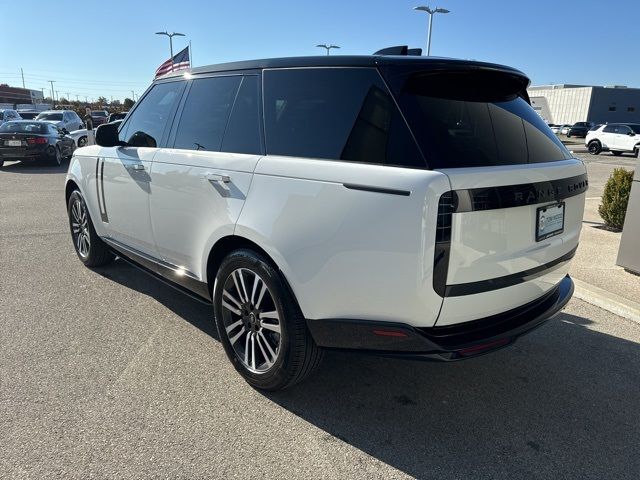 2025 Land Rover Range Rover SE