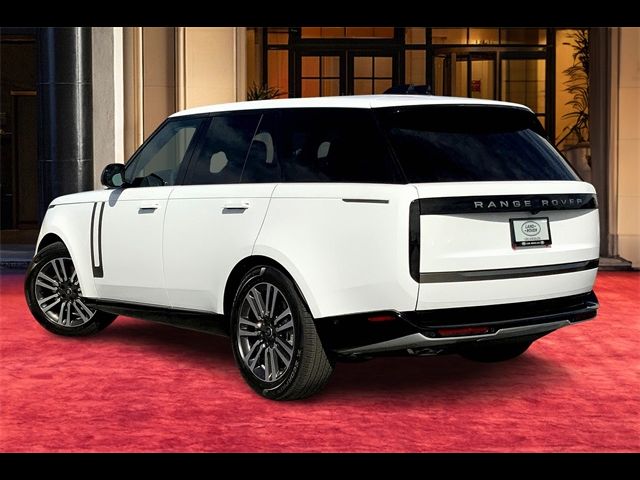 2025 Land Rover Range Rover SE