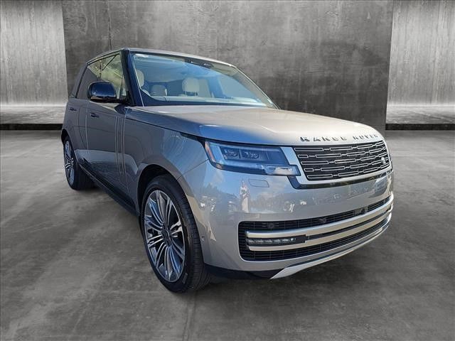 2025 Land Rover Range Rover SE