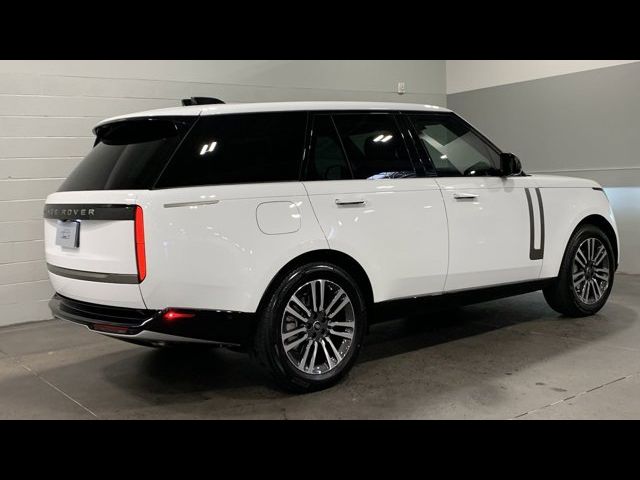 2025 Land Rover Range Rover SE