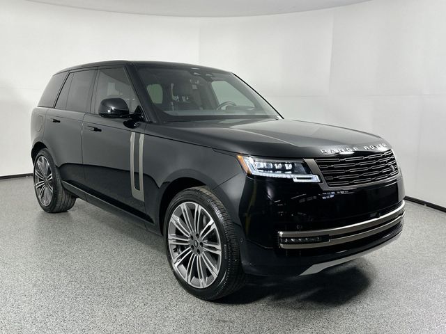 2025 Land Rover Range Rover SE