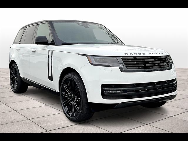 2025 Land Rover Range Rover SE