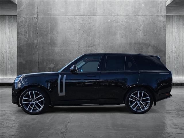 2025 Land Rover Range Rover SE