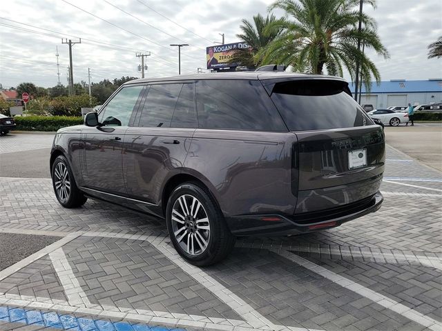 2025 Land Rover Range Rover SE