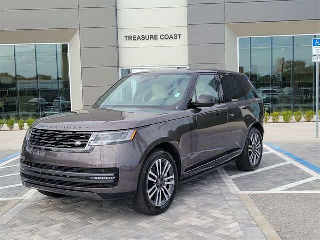 2025 Land Rover Range Rover SE