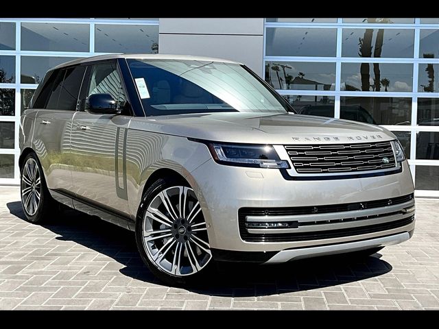 2025 Land Rover Range Rover SE