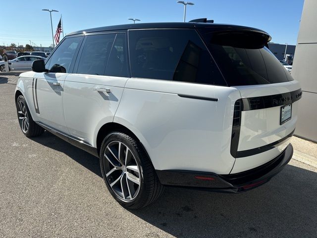 2025 Land Rover Range Rover SE