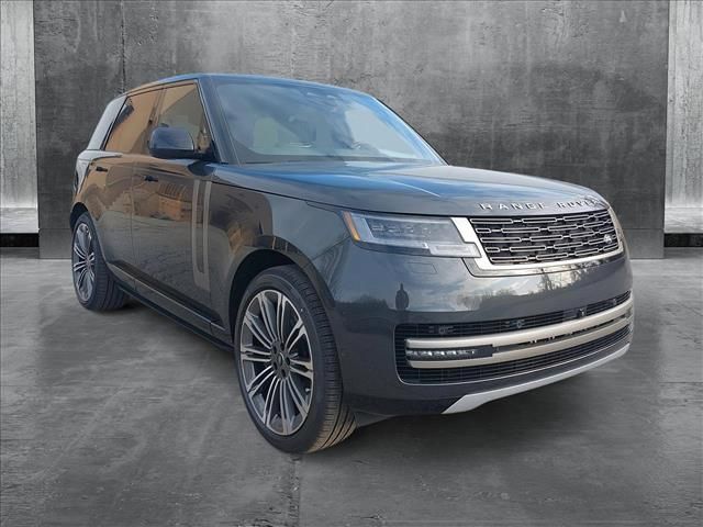 2025 Land Rover Range Rover SE