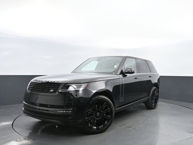 2025 Land Rover Range Rover SE