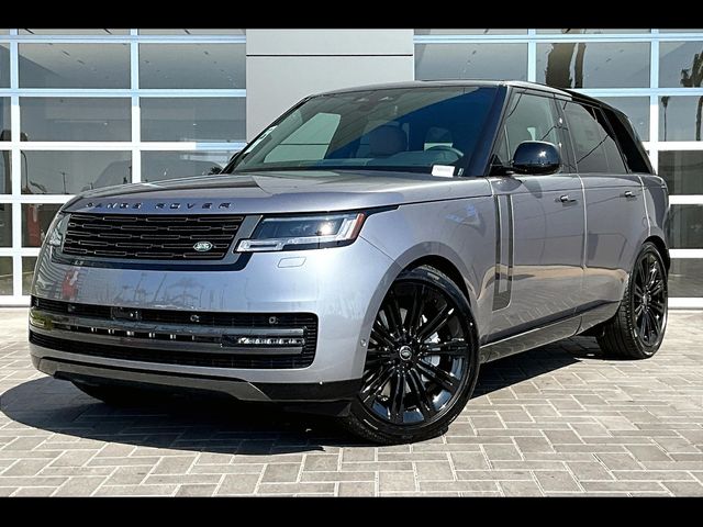 2025 Land Rover Range Rover SE