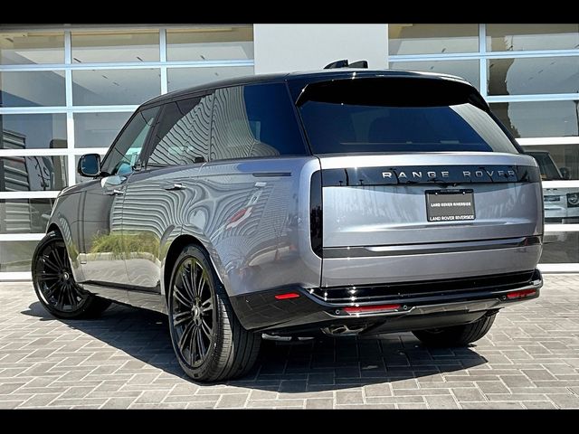 2025 Land Rover Range Rover SE