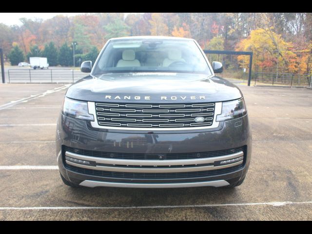 2025 Land Rover Range Rover SE