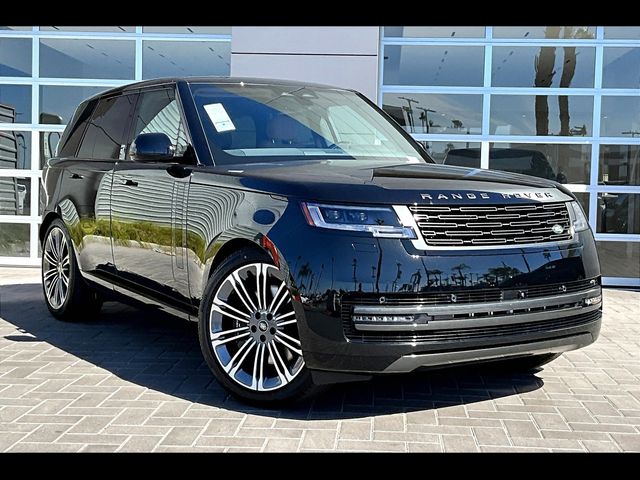 2025 Land Rover Range Rover SE