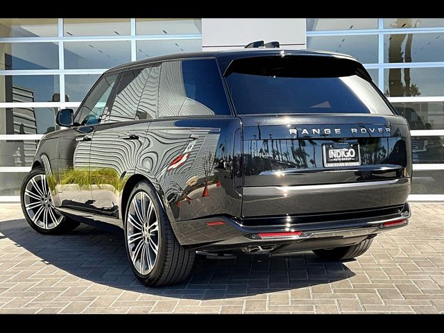 2025 Land Rover Range Rover SE