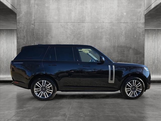 2025 Land Rover Range Rover SE