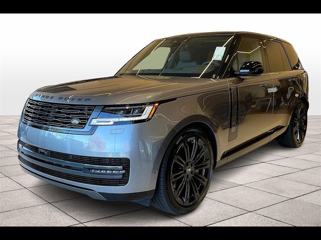 2025 Land Rover Range Rover SE