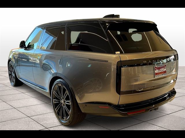 2025 Land Rover Range Rover SE