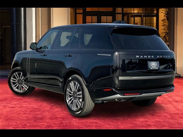 2025 Land Rover Range Rover SE