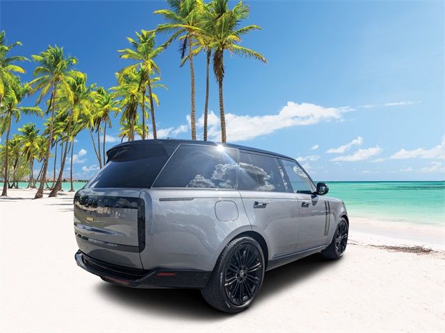 2025 Land Rover Range Rover SE