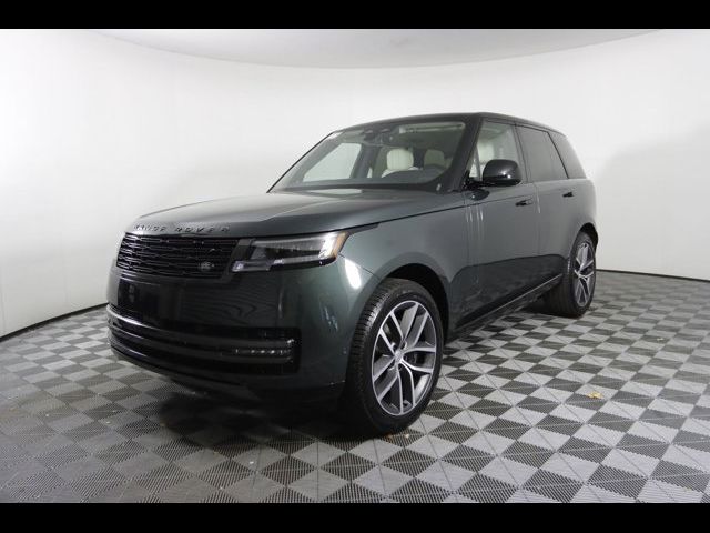 2025 Land Rover Range Rover SE