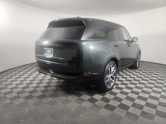 2025 Land Rover Range Rover SE