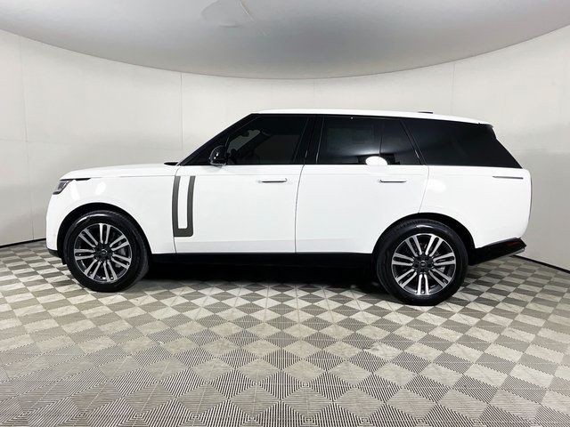 2025 Land Rover Range Rover SE