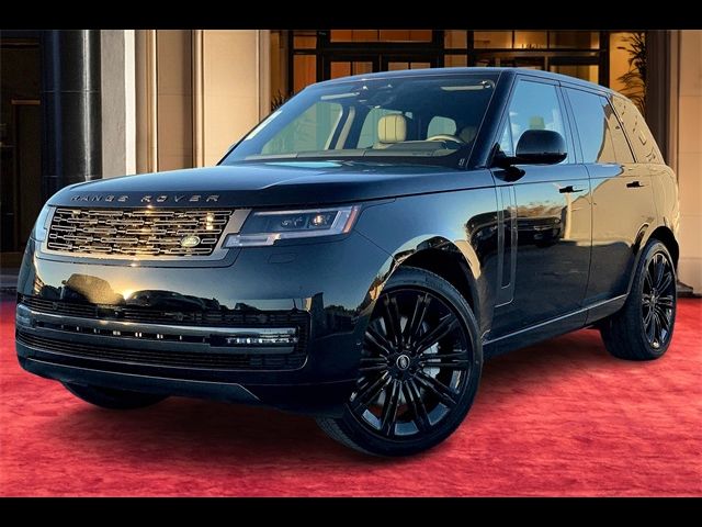 2025 Land Rover Range Rover SE