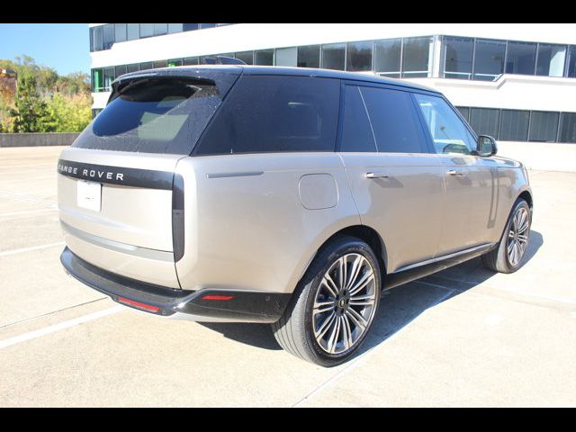 2025 Land Rover Range Rover SE