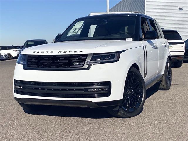 2025 Land Rover Range Rover SE