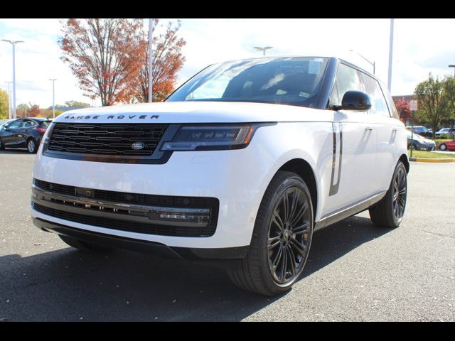 2025 Land Rover Range Rover SE