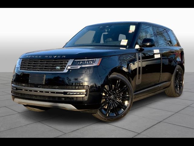 2025 Land Rover Range Rover SE