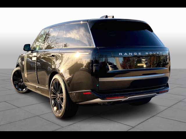 2025 Land Rover Range Rover SE