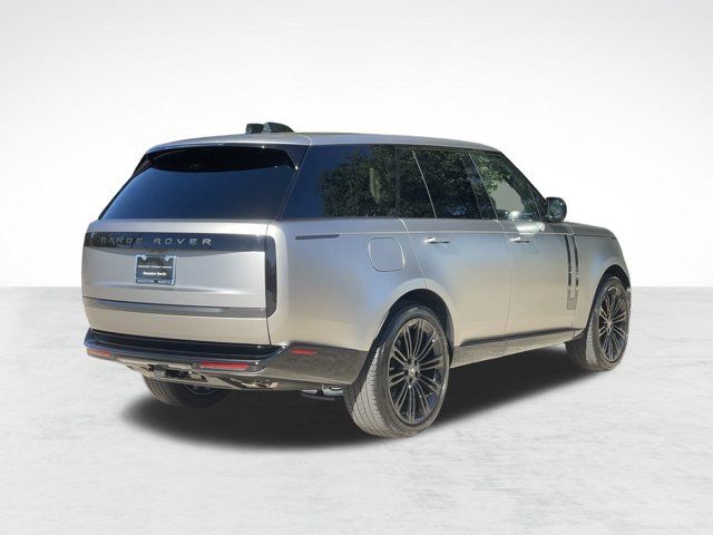 2025 Land Rover Range Rover SE